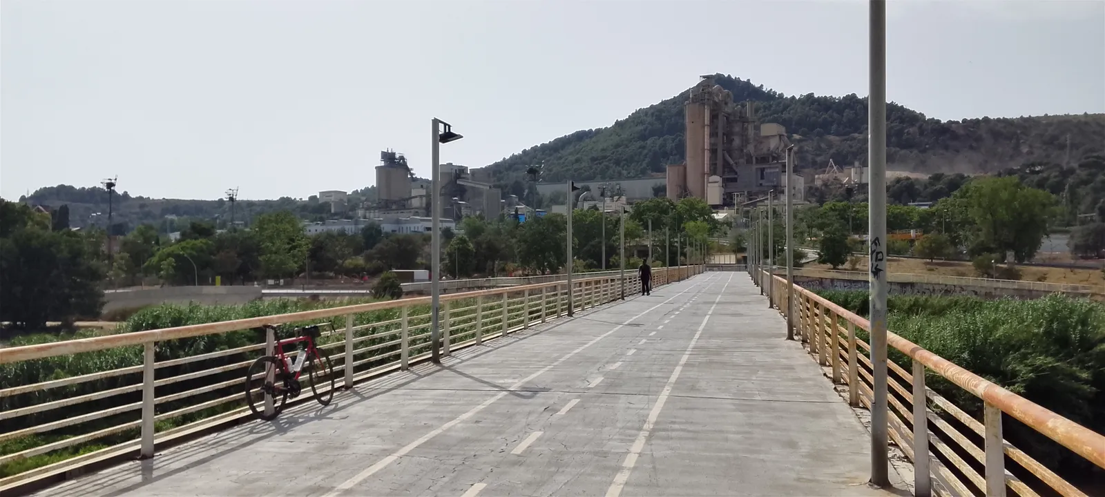 Crossing toward the Turó de Montcada